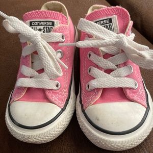 Size 5 Pink Converse